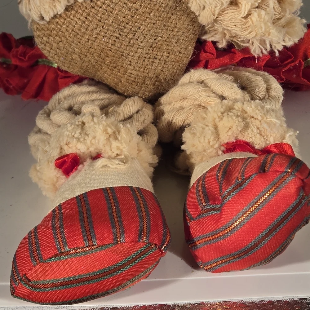 Vintage 1993 House of Lloyd “Flossie” Bunny – Christmas Around the World